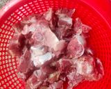 Hình bước làm 1 của món Sườn heo hầm đu đủ + củ cải