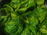 Hamburguesas de pollo con espinacas