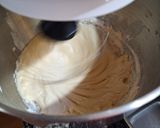 Foto del paso 2 de la receta: Bizcochuelo de vainilla etapa desafio aplv 1er escalon horneados con leche 🤞🏻