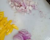 A picture of step 1 of Kadai paneer.