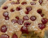 Foto del paso 8 de la receta: Postre rumano muy sencillo y merecedor.Bizcocho súper esponjoso con frambuesas