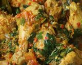 Foto langkah ke 7 dari resep Ayam Woku Khas Manado: PEDAS MAKNYUS.