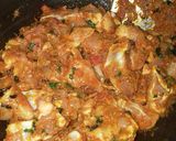 A picture of step 5 of Methi chicken.