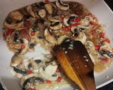 Foto langkah ke 3 dari resep Nasi Ublek Jamur Magicom.