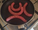 Foto del paso 1 de la receta: Salchichas con salsa de queso
