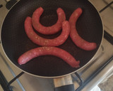 Foto del paso 1 de la receta: Salchichas con salsa de queso