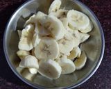 A picture of step 1 of Mix Fruit cream.