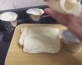 A picture of step 3 of Egg-cheese salad in bread cups.