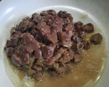 Foto del paso 4 de la receta: Hígado alimonado con puré