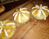 A picture of step 7 of Cream Cheese Garlic Bread.