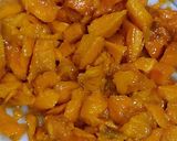 A picture of step 1 of Easy Mango Compôte.