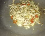 Foto langkah ke 2 dari resep Oseng Bunga Bawang Teri Asin.