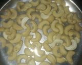A picture of step 1 of Roasted cashews within 5 minute.