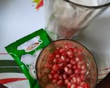 চকলেটি বেদানা সেক (Chocolate pomegranate shake in bengali) রেসিপির ধাপ 2 ছবি