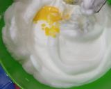 A picture of step 3 of 24 pineapple pastries.