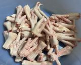 Hình bước làm 1 của món Chân gà sốt thái
