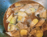 Foto del paso 4 de la receta: Wok de verduras y gambas con aceite esencial de frutos secos