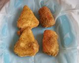 Foto del paso 5 de la receta: Quesitos y palitos de cangrejo empanados