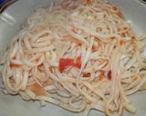 Foto del paso 3 de la receta: Fideos nido con cherry, tropezones de chori colorado y queso azul