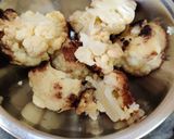 A picture of step 1 of Gajar Matar Gobhi Sabzi.