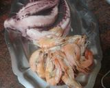 Foto del paso 2 de la receta Mosaico de pisto, potón y langostinos