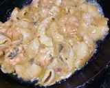 A picture of step 4 of Pizzta (pasta pizza).