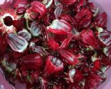 Foto langkah ke 2 dari resep Selai Rosella Homemade.