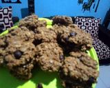 Foto langkah ke 3 dari resep Oatmeal choco chips cookies,super quick dan menyehatkan.