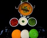 A picture of step 4 of Tricolour Idli.