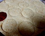 A picture of step 3 of Maiday ki meethi tikkiyan😋.