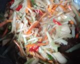 Foto langkah ke 4 dari resep Tumis Labu Siam dengan Acar Kimchi.