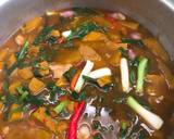 รูปขั้นตอนการทำที่ 5 ของ แกงอ่อมฟักทองใส่หมู