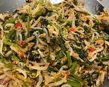 Foto langkah ke 3 dari resep Urab kangkung toge.