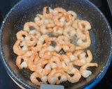 Une image de l'étape 3 de 😜 Tagliatelles aux crevettes et citron vert.