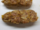 Chorizos rellenos con guarnición