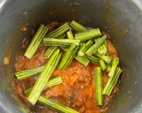 A picture of step 2 of Drumstick curry.