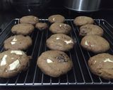 Foto langkah ke 6 dari resep White Chocolate Cookies.