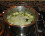 Foto del paso 2 de la receta: Crema de calabacín al ajo-aceite