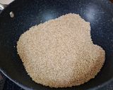 तिल बुग्गा - हर बाइट मे स्वाद रेसिपी चरण 1 फोटो