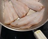 Foto del paso 4 de la receta: Gallineta cocida con Alcachofas y Mayonesa de Aceitunas de Aragón