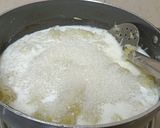 A picture of step 4 of Doodhi ka Halwa.