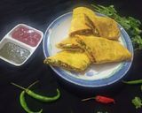A picture of step 8 of Paneer Stuffed Besan Chilla.