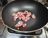 青椒香腸炒茭白筍(簡單料理)的食譜步驟4照片