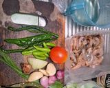 Foto langkah ke 1 dari resep Tumis Udang Pete Cabe Ijo.