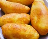 A picture of step 6 of Piroshki.