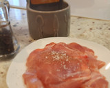 Foto del paso 2 de la receta: Jamoncitos de pollo con chalotas y zanahorias al vino tinto