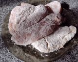 Foto del paso 3 de la receta: Pollo con crema de verdeo y papas españolas de Bigote Cocina