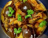 भरवाँ बैंगन और आलू की सब्जी (bharva baingan aur aloo ki sabzi recipe in Hindi) रेसिपी चरण 5 फोटो