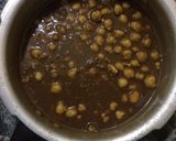 A picture of step 3 of Amritsari pindi chole.