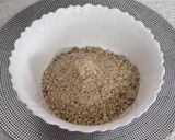 A picture of step 3 of No-Refined-Sugar Dry Fruit Ladoo | Dates & Nuts Energy Bites.